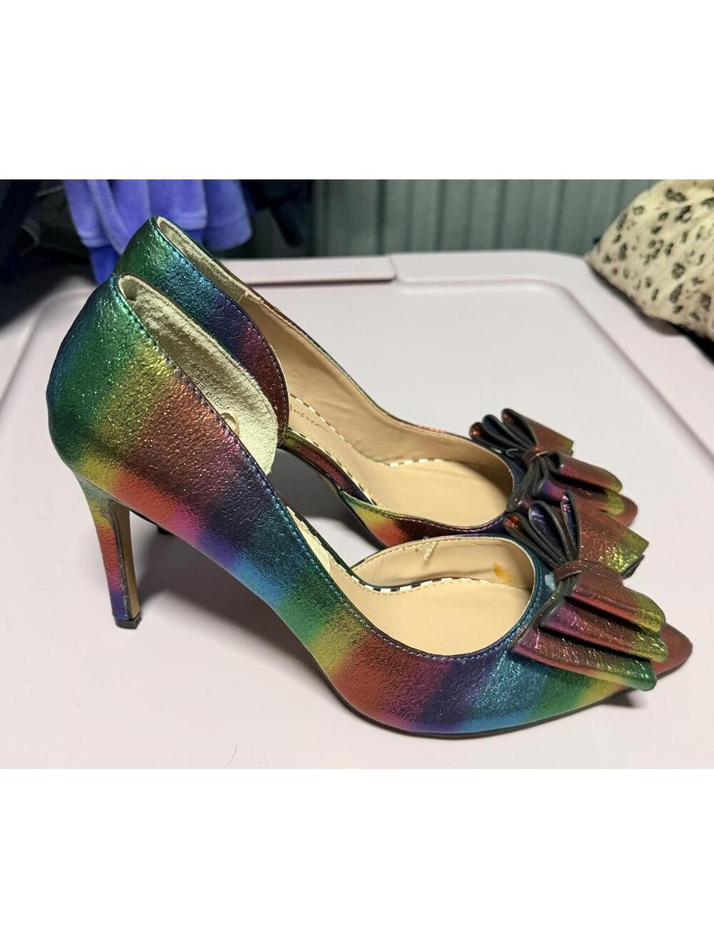 Betsey Johnson Rainbow Ombre Bow Heels Size 6.5 Metallic Pointed Toe Pumps